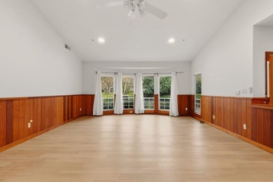 Unique two-building property offering flexibility for a variety - photo 36