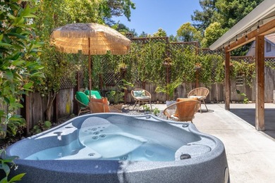 Tucked away on a quiet private cul-de-sac in the heart of Live - photo 36