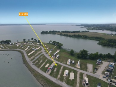 Waterfront 3,311sq ft in Peninsula Point - photo 17