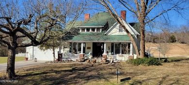 (private lake, pond, creek) Home For Sale in Knoxville Tennessee