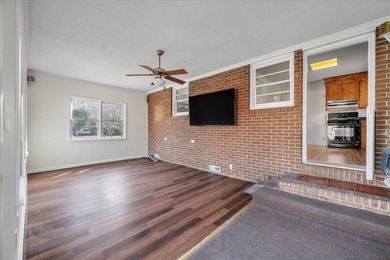 Welcome home to this well-cared-for brick beauty in the heart of - photo 17