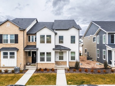 Utah Lake Townhome/Townhouse For Sale in Saratoga Springs Utah