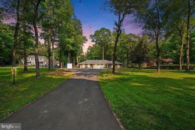(private lake, pond, coastal) Home For Sale in Dunkirk Maryland