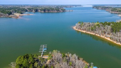Welcome to your opportunity to own a slice of lake life in the - photo 19