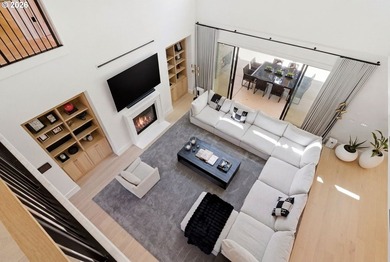 Built in 2024, this custom luxury estate in Lake Oswego's - photo 38