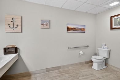 Exceptional investment and owner-user opportunity in the heart - photo 41