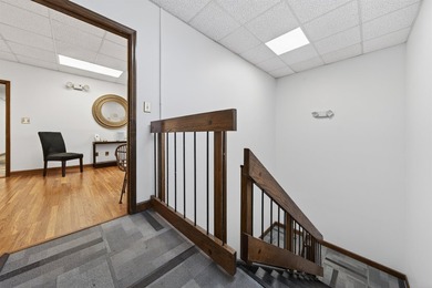 Exceptional investment and owner-user opportunity in the heart - photo 44