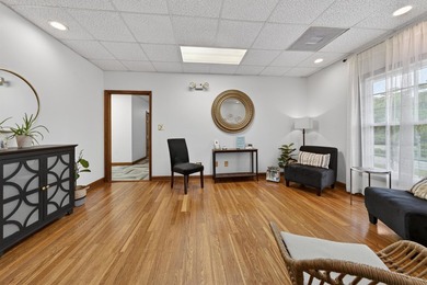 Exceptional investment and owner-user opportunity in the heart - photo 45