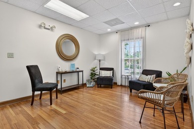 Exceptional investment and owner-user opportunity in the heart - photo 46