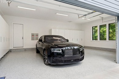Built in 2024, this custom luxury estate in Lake Oswego's - photo 46