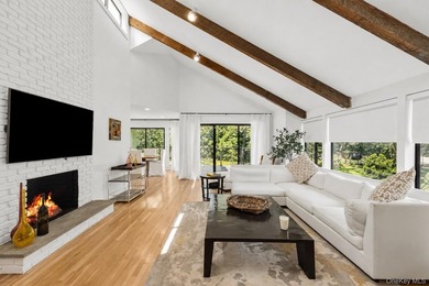 Thoughtfully renovated Southampton property set behind an - photo 4