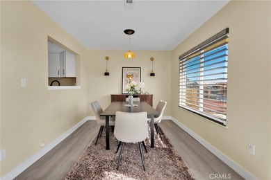 5 beds ** 2076 sq ft ** Fully Renovated **OWNED SOLAR *** that - photo 9