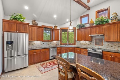 Wonderfully quiet home on the 6th fairway in River Valley Ranch - photo 11