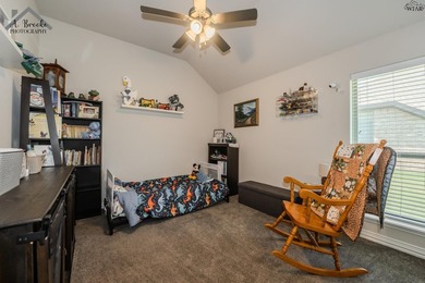 Home is priced below CAD value. Beautiful three bedroom, 2 bath - photo 11
