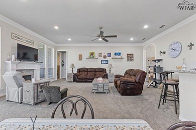 Home is priced below CAD value. Beautiful three bedroom, 2 bath - photo 13