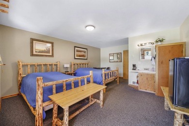 The Bear Bottom Inn is a fully equipped restaurant bar with - photo 19