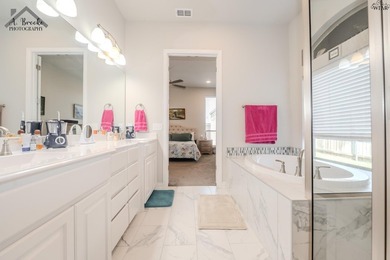 Home is priced below CAD value. Beautiful three bedroom, 2 bath - photo 29