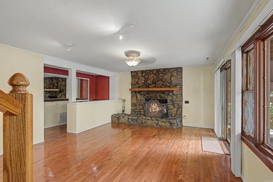 WHAT AN AWESOME VIEW!! This waterfront 4-bedroom, 3-bath home is - photo 6
