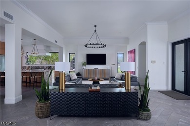 Fully renovated lakefront estate in the prestigious gated - photo 5
