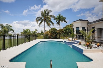 Fully renovated lakefront estate in the prestigious gated - photo 8