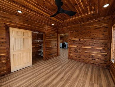 Experience the beauty of the Ozarks in this thoughtfully - photo 11