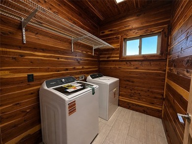 Experience the beauty of the Ozarks in this thoughtfully - photo 12
