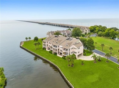 Lake Pontchartrain Condo For Sale in Mandeville Louisiana