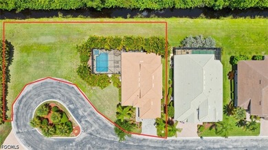 Welcome to this beautifully upgraded 4 bedroom + den, 3 bath - photo 3