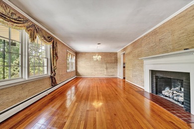 Located in the beautiful South Roanoke area listed at a very - photo 6