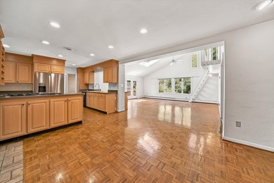 Located in the beautiful South Roanoke area listed at a very - photo 9