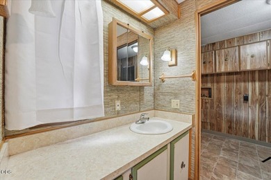 Escape to your own private Central Oregon retreat! Nestled on 4 - photo 14