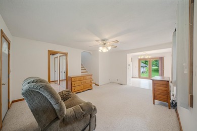 Spacious 2 story 5 bedroom home on .33 acres. Featuring 2 - photo 6