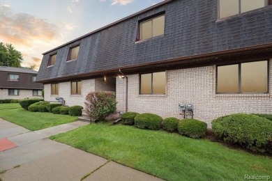Clinton River Condo For Sale in Harrison Township Michigan