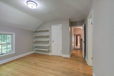 Grand Two-Story Home in Desirable Oakwood Heights! Welcome home - photo 25