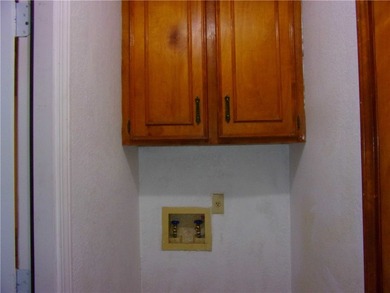 3130 SOUTHERN SUN DRIVE, 78415 NESTLED IN THE HIGHLY DESIRABLE - photo 33