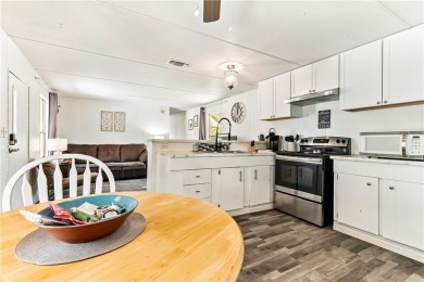 Dive into delightful living with this charming, fully furnished - photo 4
