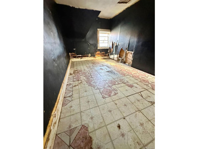 Excellent investment opportunity! Legal triplex featuring three - photo 4