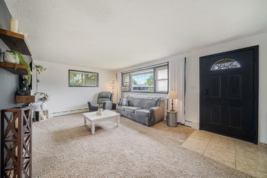 charming 3 bedroom 2 bath ranch home centrally located to school - photo 4