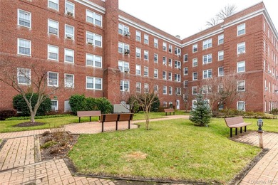 Welcome to this elegant, move in ready, 2-bedroom, 1-bathroom - photo 13
