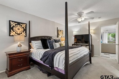 Beautiful Lakefront Home in the Gated Hideaway Lake Community - photo 13