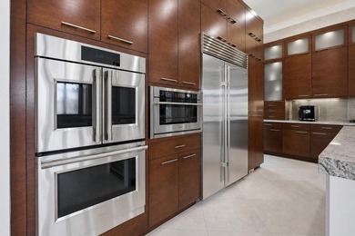 Welcome to one of the most exceptional homes in The Bridges-a - photo 20