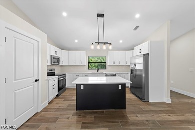Experience elevated Florida living in this brand-new Buckingham - photo 5
