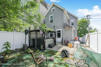 Welcome to this beautifully renovated single-family detached - photo 25