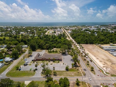 Operating USPS facility on 2.60 acres in downtown Port St. Joe - photo 3