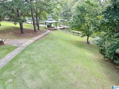 Beautiful spacious home with no steps to the water! This - photo 4