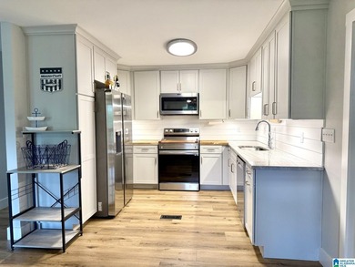 Beautiful spacious home with no steps to the water! This - photo 9