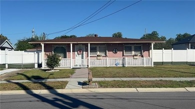 Lake Pontchartrain Home For Sale in New Orleans Louisiana