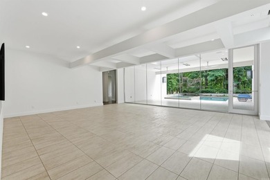 An extraordinary one-level estate in the prestigious gated - photo 25