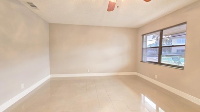 Investor-Friendly Lakefront Opportunity With No Rental - photo 5