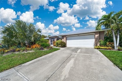 Situated on an oversized THREE-LOT SITE (0.34 acres) in the - photo 1